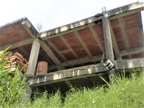 Imagen 4 de 7 de Terreno Con Estructura