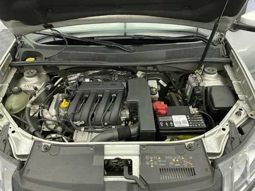 Renault Logan 1.6 Intens Bva