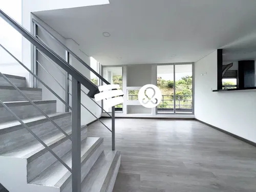 Venta Casa Unifamiliar 112m2, Guatapé (antiq)