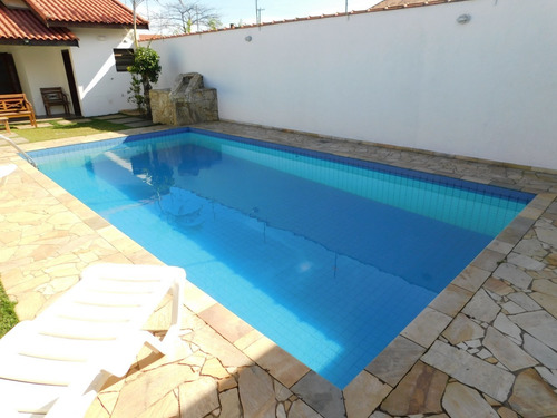 Imagem 8 de 14 de Casa Mobiliada Com Piscina À Venda Na Praia De Peruíbe.