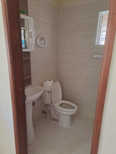 Imagen 8 de 25 de Apartamento En Venta, Res. San Isidro Labrador