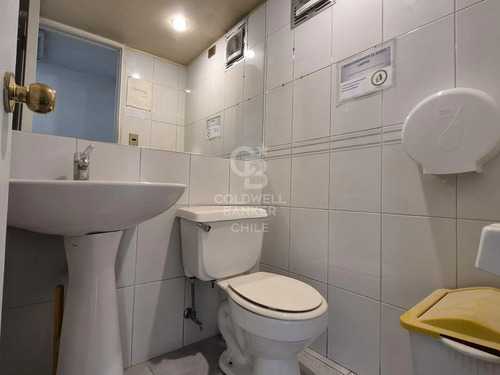 Oficina Metro El Golf - Venta Y Arriendo