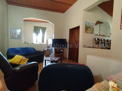 Imagen 3 de 18 de 22-10226 Casa En Venta Urb. El Castaño Maracay Dperez