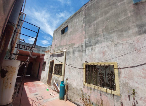 Casa En Venta En Zona China Poblana, Puebla Con 4 Departamentos