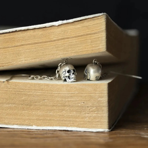 Aretes Colgantes Craneos Calaveras Con Cadenas Plata S925