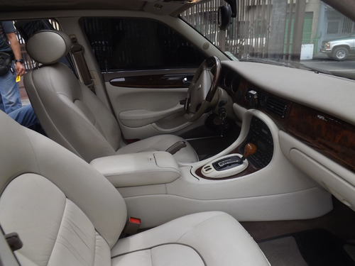 Imagen 9 de 12 de Jaguar Vander Plas 1999