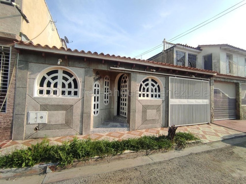 Imagen 1 de 11 de Casa En Venta En Los Overos Turmero Aragua 22-24954 Irrr