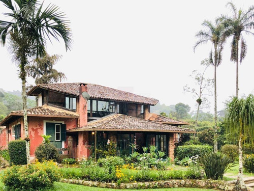 Casa Com 3 Dormitórios À Venda, 350 M² Por R$ 1.800.000,00 - Albuquerque - Teresópolis/rj - Ca0256