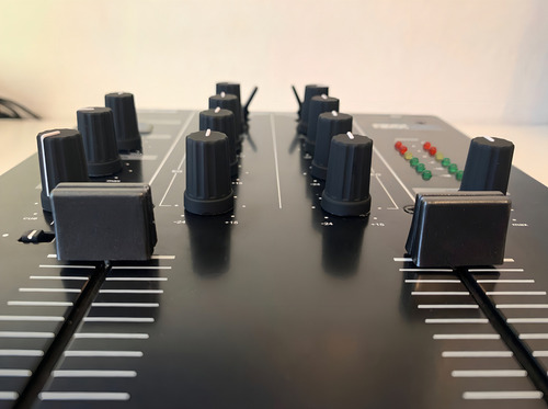 Reloop Rmx-10bt Compact Bluetooth Dj Mixer