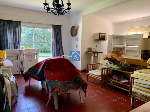 Casa En Venta Playa Mansa Punta Del Este- Ref: 1062