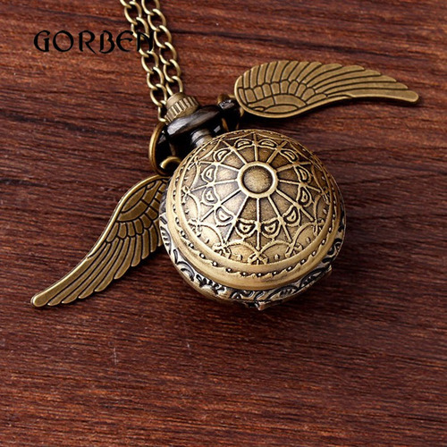 Imagen 2 de 2 de Reloj Collar De Snitch Con Relieve Harry Potter De Colección