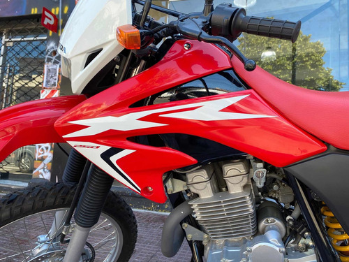 Honda Tornado 250 Año 2018 Con 800 Km Auto Classic
