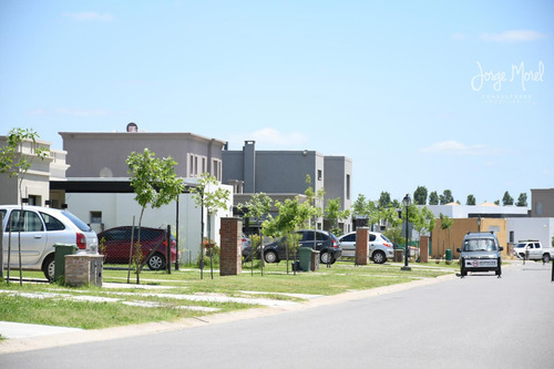 Lote Laguna #200-300 - Villa Nueva - San Gabriel - 793m2 #id 7221