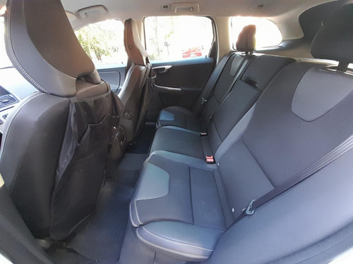 Volvo XC60 T5 240CV
