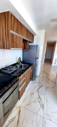 Imagen 6 de 26 de Vacaciones De Invierno En Mar Del Plata!!! Espectacular Depto. 3 Amb. Con Vista Al Mar. Para 6 Personas. 2 Baños. Hidromasaje. Cochera Cubierta Para 2 Autos. Parrilla En La Terraza.