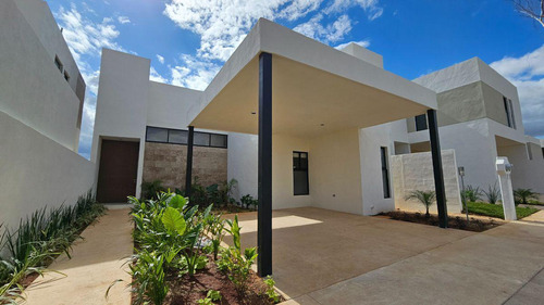 Casa En Venta Al Norte De Mérida, Cholul.