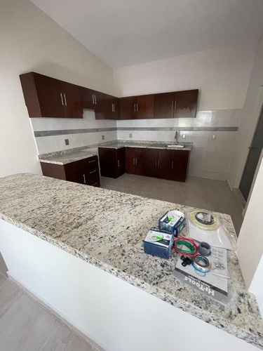 Casa De Un Piso, Esquina, En Col. Graciano Sánchez, Boca Del Río, Veracruz