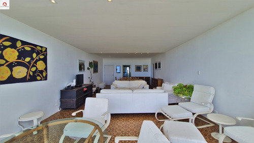 Imagem 4 de 22 de Praia Das Pitangueiras, Guarujá, Frente Para O Mar, Vista Panorâmica Para O Mar, 5 Dormitórios, 200m² De Área Útil, 4 Banheiros, 1 Vaga, - Ap05735 - 69245870