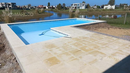 Imagen 15 de 21 de Casa En Venta En El Canton Norte - Maroto Propiedades