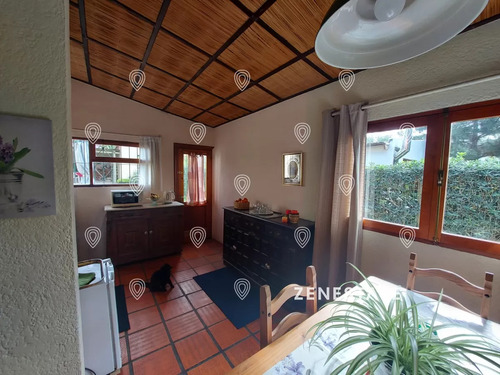 Vende Casa En Balneario Buenos Aires, Manantiales, De 2 Dormitorios En Suite.
