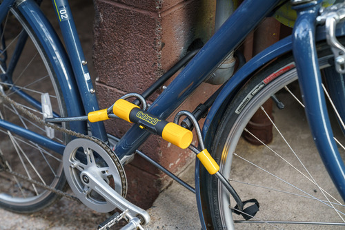 Imagen 5 de 10 de Candado U Lock Onguard 8000 + Cable Alargador 8044 Bicicleta