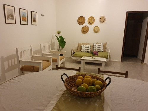 Casita Al Fondo. Independiente. Las Toscas