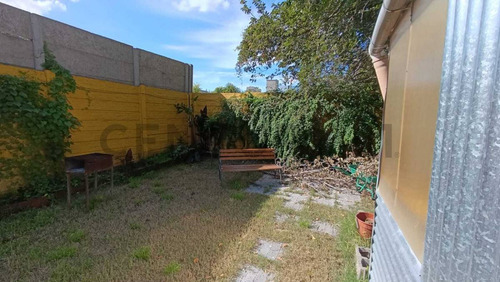 Casa Venta Ituzaingó 3 Amb Con Jardin Y Entrada Auto