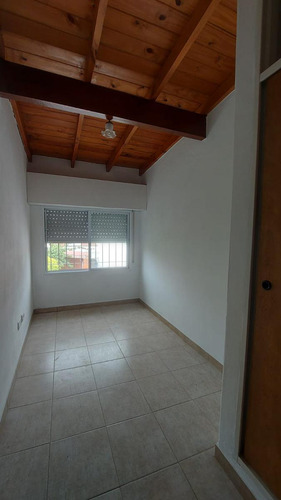 Alquiler - Ph 3 Amb. En San Isidro En Dos Plantas Con Jardín