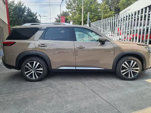 Nissan Pathfinder 3.5 Platinum At