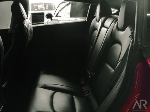 Tesla Model X 2022
