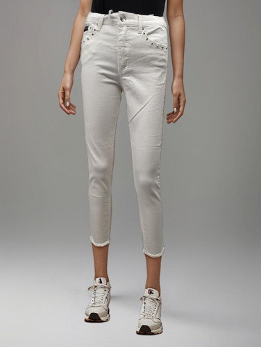 Jeans Marca Cecilia Bolocco (talla M) De Color Blanco