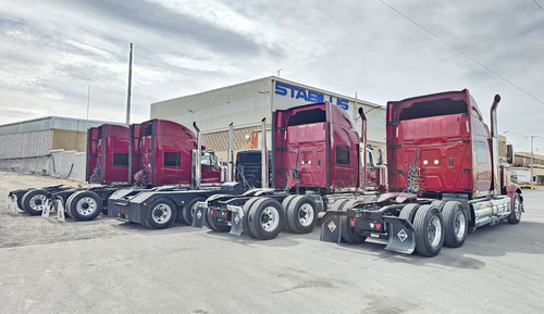 Tractocamión International Lonestar 2017 $1,350,000.00mn C/u
