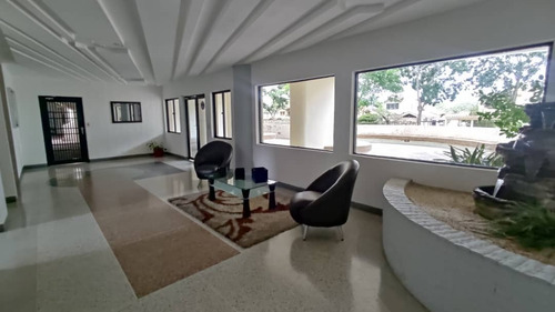 Apartamento En Venta En El Parral, 74m², Res Normandía Cod 269268