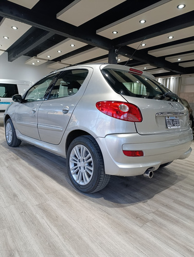 Peugeot 207 1.6 Xt