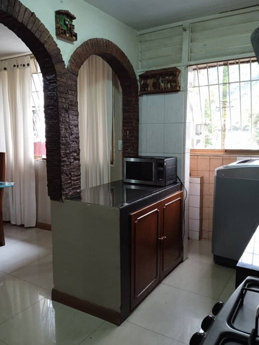 Imagen 11 de 16 de Se Vende Apartamento Duplex 68m2 Caricuao Ud7