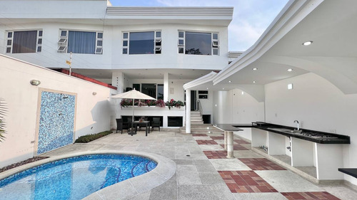 Casa En Venta Urb Portofino Av Ferrero Tamayo /im
