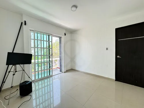 Casa En Venta Con Terraza Y Opción De Ampliación