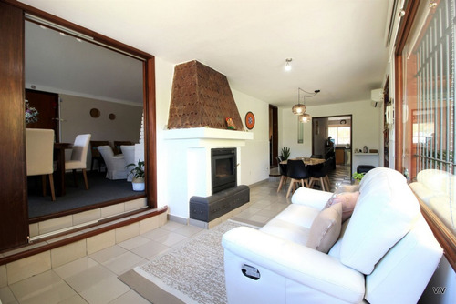 Casa 3 Dormitorios Con Piscina, Jardin Y Barbacoa