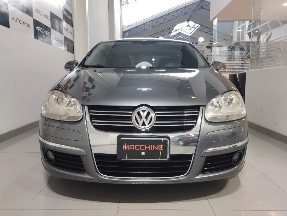 Volkswagen Vento 2.5 Luxury Tiptronic 170cv