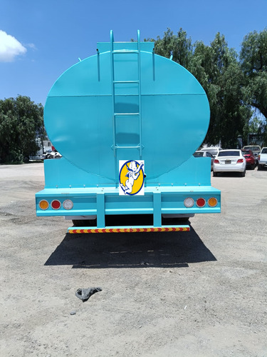 Pipa De 20,000lts Freightliner M2 2015