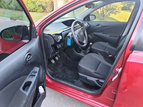 Toyota Etios 1.5 Xs 2016