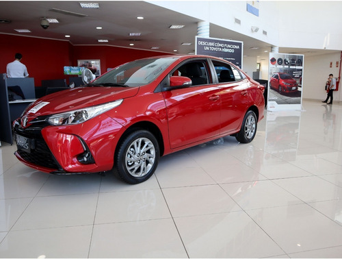 Imagen 2 de 15 de Yaris 4p Xls Pack 1.5 Cvt 2023 - Pronto A Llegar