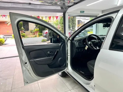 Renault Logan Mt 2022