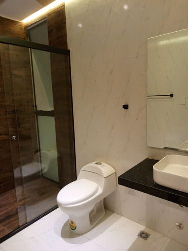 Casa De Lujo En El Urubo - Condominio Santa Cruz De La Colina