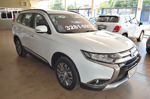 Mitsubishi Outlander 2.2 4x4 Diesel Automático 2016