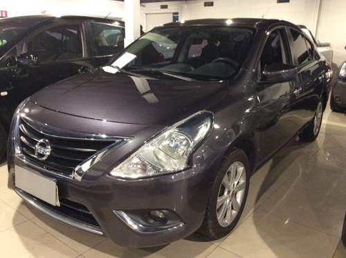 Nissan Versa 1.6 2015