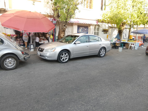 Nissan Altima 3.5 v 6 en piel eléctrico a/c
