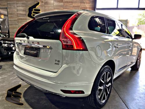 Imagen 17 de 21 de Volvo Xc60 Momentum