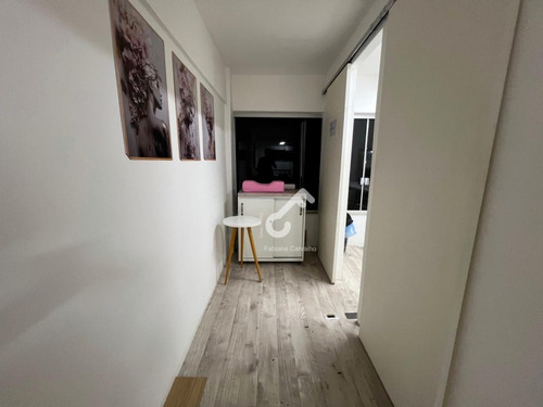 Salão De Beleza Completo (porteira Fechada) Em Funcionamento. Localizado No Shopping Canoas (em Frente Ao Camarão De Vilas). R$80.000,00