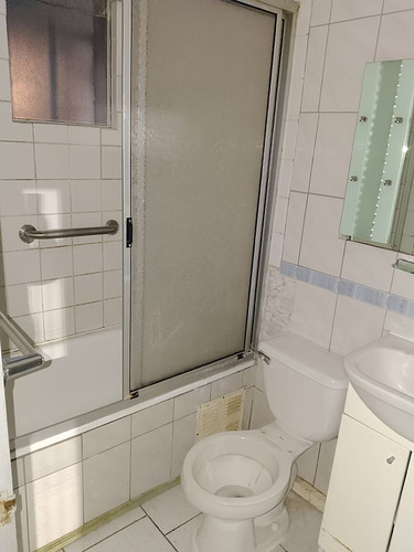 Departamento En Venta Con Estacionamiento, Altos De Maipú